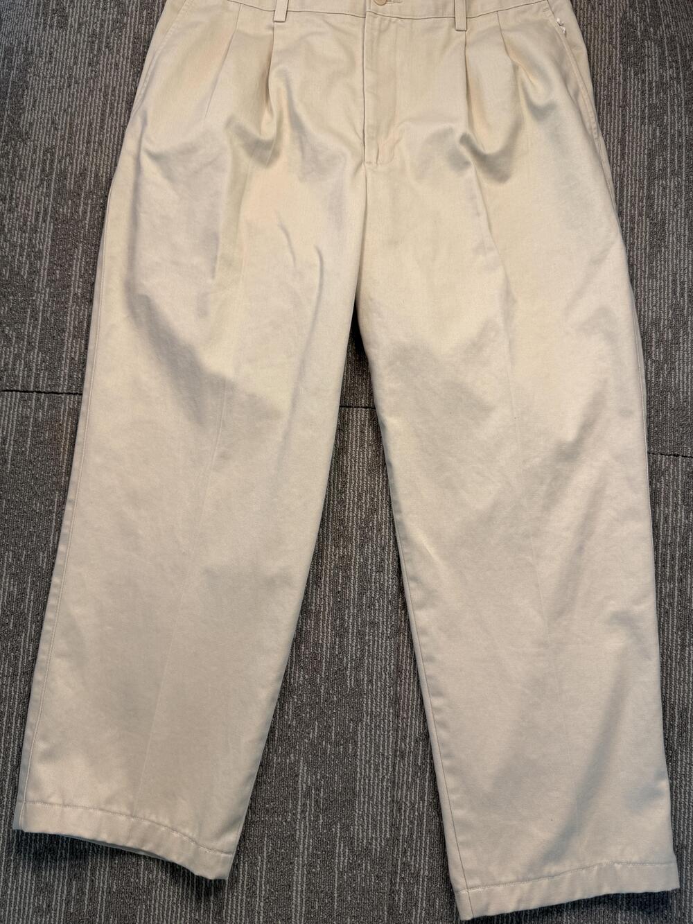 Roundtree & Yorke Pants Mens 36x29 Beige Classic Fit Pleated Chino Straight Leg